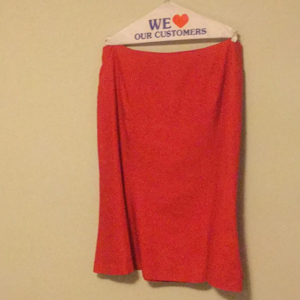 Red Linen suit - Picture 4 of 5